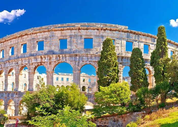 Lana - By Guide * Cabrunici